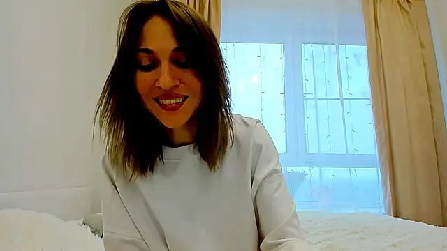 Snapshot of Mona_Cruz chatting on 02/01/25, 08:29 Mona Cruz online show from 02/01/25, 08:29