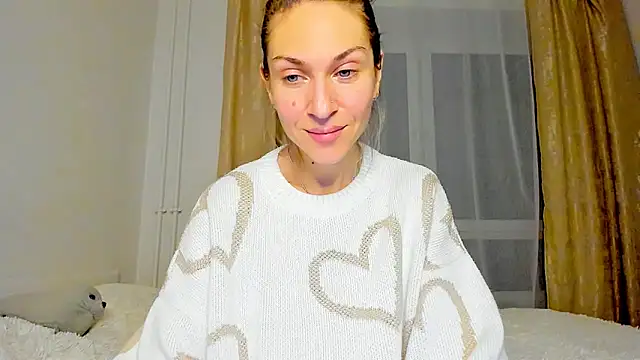 Snapshot of Mona_Cruz chatting on 03/15/25, 07:16 Mona Cruz online show from 03/15/25, 07:16