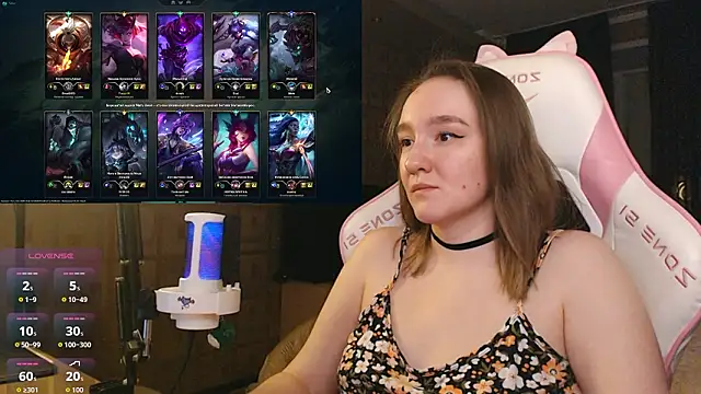 MoonlishSiren online show from 02/15/26, 08:38