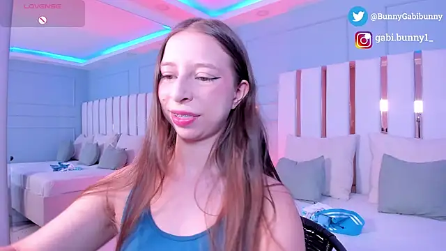 gabi bunny online show from 07/17/26, 05:51