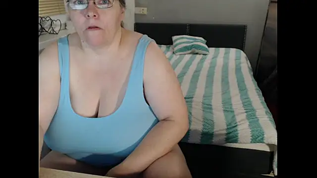 Sweetboobs online show from 10/28/25, 04:27