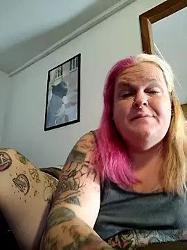 Snapshot of Trans_Girl_next_door420 chatting on 01/06/25, 06:31 Trans Girl next door420 online show from 01/06/25, 06:31