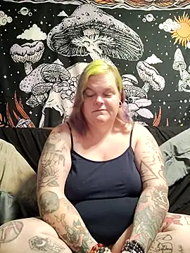 Snapshot of Trans_Girl_next_door420 chatting on 03/26/26, 01:28 Trans Girl next door420 online show from 03/26/26, 01:28