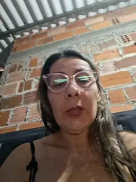 Snapshot of Mia-funny20 chatting on 04/23/26, 08:33 Mia-funny20 online show from 04/23/26, 08:33