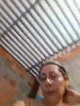 Snapshot of Mia-funny20 chatting on 05/20/26, 08:04 Mia-funny20 online show from 05/20/26, 08:04