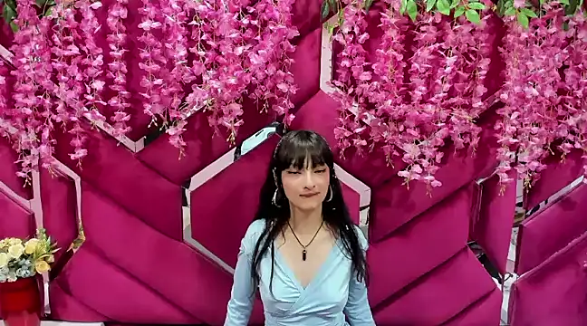 Snapshot of Aurora_18 chatting on 02/08/25, 12:06 Aurora 18 online show from 02/08/25, 12:06