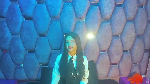 Snapshot of Aurora_18 chatting on 09/30/25, 02:00 Aurora 18 online show from 09/30/25, 02:00