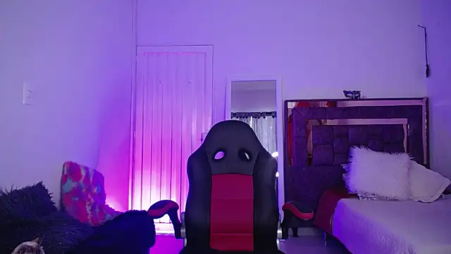 alejandrafitt online show from 10/21/25, 09:04