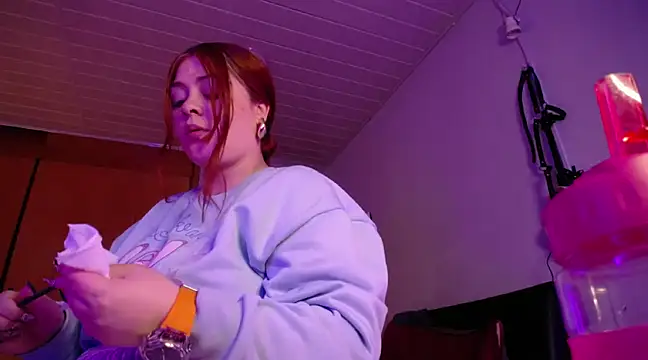 Layna cold online show from 02/26/25, 09:58