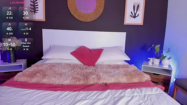 VioletPaket online show from 04/20/26, 11:35