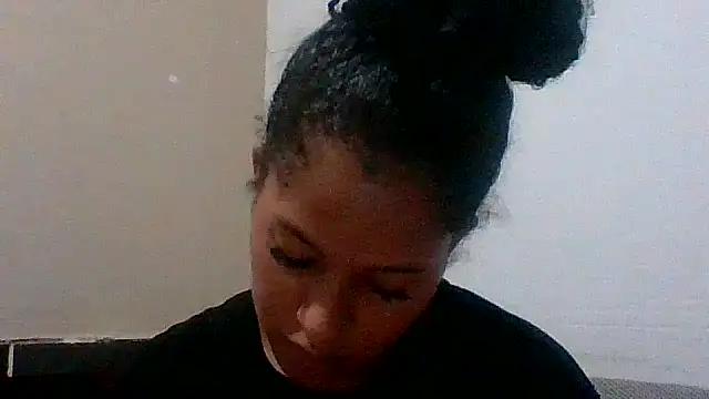 Kitra New online show from 10/30/25, 07:54