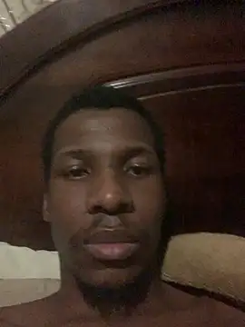 Snapshot of DManL chatting on 07/16/26, 11:22 DManL online show from 07/16/26, 11:22