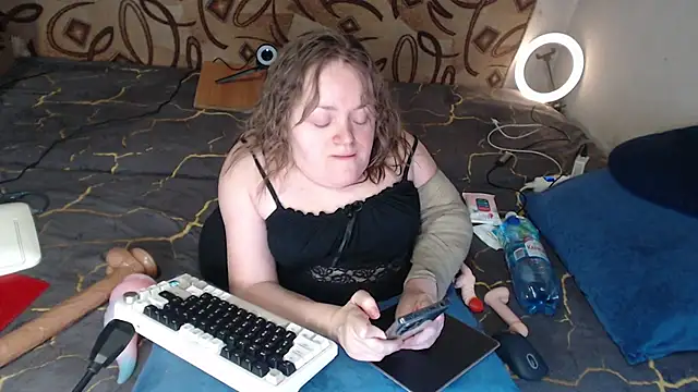 MiniNatalie online show from 02/22/25, 05:57