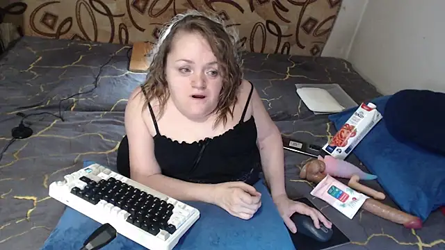 MiniNatalie online show from 02/24/25, 06:26