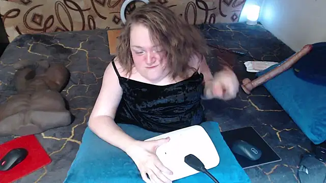 MiniNatalie online show from 03/18/25, 02:04