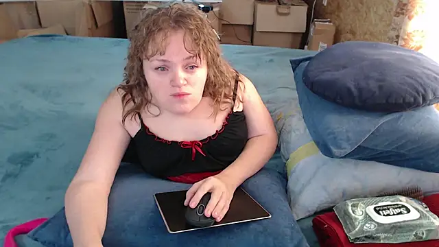 MiniNatalie online show from 09/12/25, 04:45