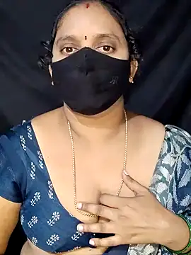 Snapshot of vintage-vibs chatting on 01/16/25, 11:58 vintage-vibs online show from 01/16/25, 11:58