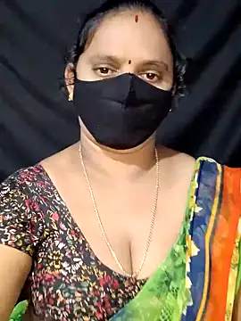 Snapshot of vintage-vibs chatting on 01/17/25, 06:02 vintage-vibs online show from 01/17/25, 06:02