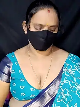 Snapshot of vintage-vibs chatting on 01/20/25, 03:37 vintage-vibs online show from 01/20/25, 03:37