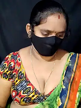 Snapshot of vintage-vibs chatting on 01/22/25, 05:59 vintage-vibs online show from 01/22/25, 05:59