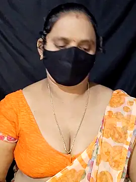 Snapshot of vintage-vibs chatting on 01/23/25, 03:48 vintage-vibs online show from 01/23/25, 03:48