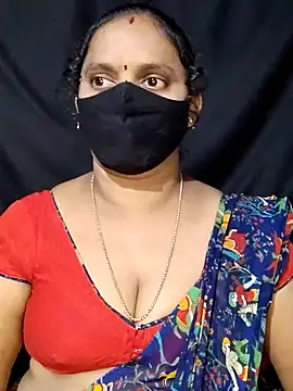 Snapshot of vintage-vibs chatting on 01/26/25, 12:11 vintage-vibs online show from 01/26/25, 12:11