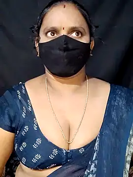 Snapshot of vintage-vibs chatting on 01/27/25, 12:16 vintage-vibs online show from 01/27/25, 12:16