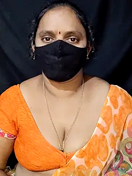 Snapshot of vintage-vibs chatting on 01/28/25, 04:50 vintage-vibs online show from 01/28/25, 04:50