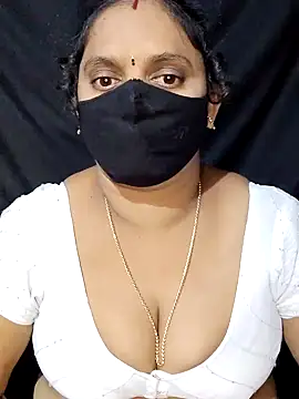 Snapshot of vintage-vibs chatting on 02/03/25, 08:57 vintage-vibs online show from 02/03/25, 08:57