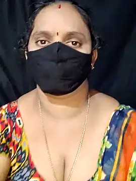 Snapshot of vintage-vibs chatting on 02/07/25, 04:16 vintage-vibs online show from 02/07/25, 04:16