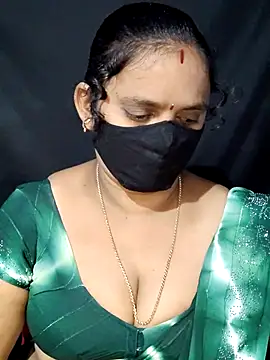 Snapshot of vintage-vibs chatting on 02/23/25, 06:01 vintage-vibs online show from 02/23/25, 06:01