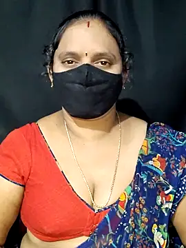 Snapshot of vintage-vibs chatting on 03/07/25, 05:49 vintage-vibs online show from 03/07/25, 05:49