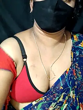 Snapshot of vintage-vibs chatting on 03/14/25, 05:57 vintage-vibs online show from 03/14/25, 05:57