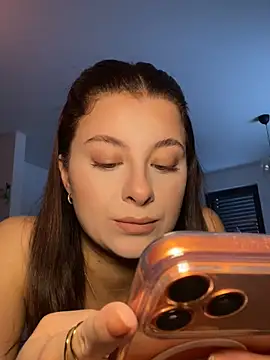 Mia-Minou online show from 02/07/26, 08:40