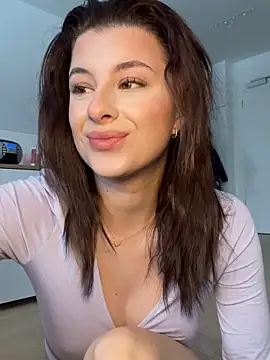 Mia-Minou online show from 02/18/26, 02:24