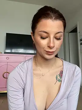 Mia-Minou online show from 04/01/26, 08:04