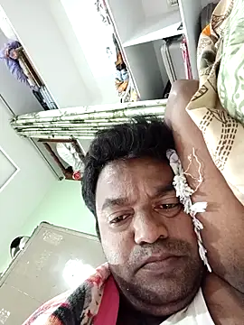 Snapshot of PVNRAO0831 chatting on 11/15/25, 02:42 PVNRAO0831 online show from 11/15/25, 02:42
