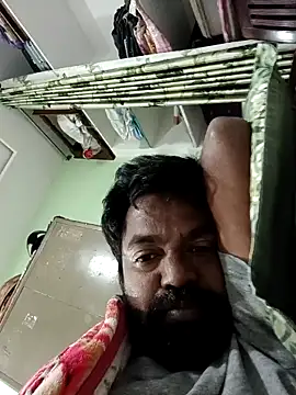 Snapshot of PVNRAO0831 chatting on 12/19/25, 04:58 PVNRAO0831 online show from 12/19/25, 04:58