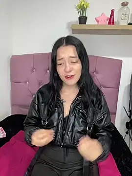 Isabella 21x online show from 02/18/25, 12:17