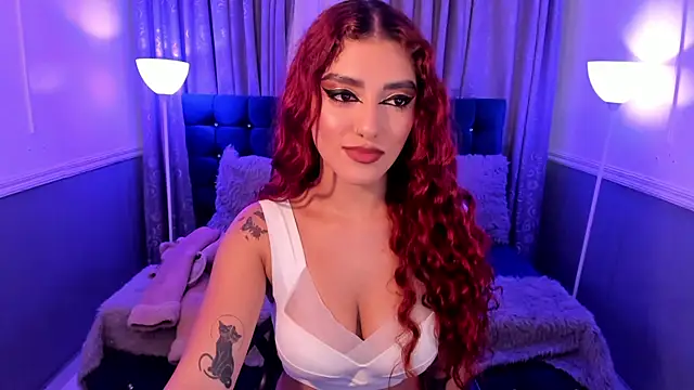 Snapshot of hallsredd chatting on 12/06/24, 08:51 hallsredd online show from 12/06/24, 08:51