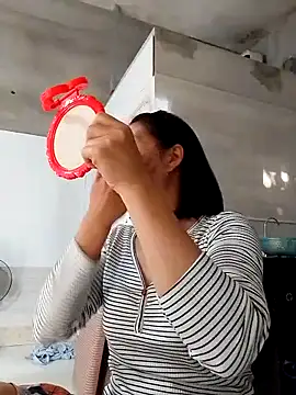 Aninyin22 online show from 12/20/25, 06:42