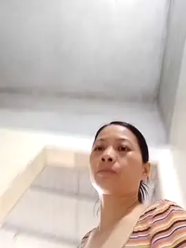 Aninyin22 online show from 05/07/26, 02:17