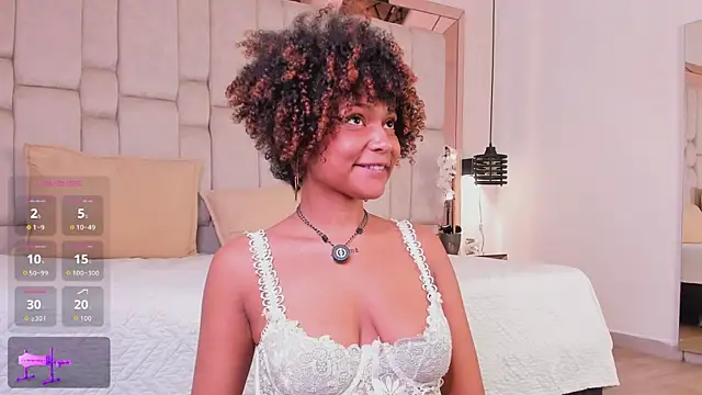 Snapshot of _CurlyGirl_ chatting on 07/27/26, 03:57 CurlyGirl online show from 07/27/26, 03:57
