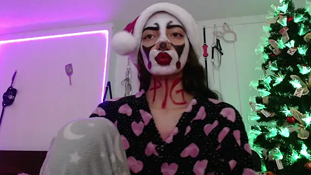 Eloise-brown online show from 12/19/24, 03:07