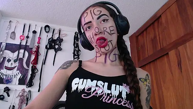 Eloise-brown online show from 01/07/25, 10:19