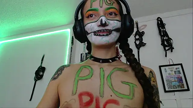 Eloise-brown online show from 01/20/25, 01:39