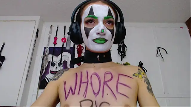 Eloise-brown online show from 02/25/25, 11:22