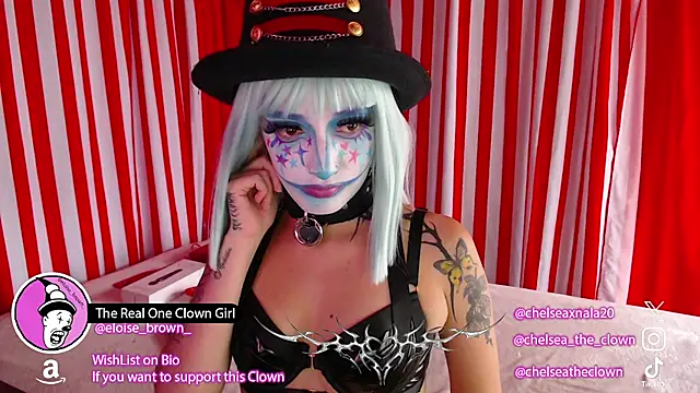 Snapshot of Eloise-brown chatting on 06/16/26, 07:27 Eloise-brown online show from 06/16/26, 07:27