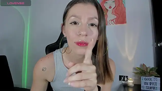 roxanne jones1 online show from 04/18/26, 07:58