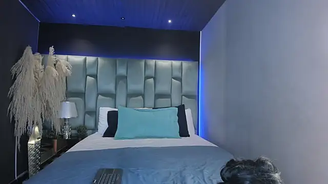 MadelineJones online show from 09/18/25, 09:06